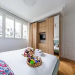 Superb Trocadero Eiffel Tower Apartment